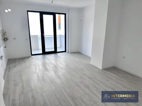 Apartament 3 camere, 1 Baie, 1 Balcon, 61 mp., Bloc NOU, Lift, Central