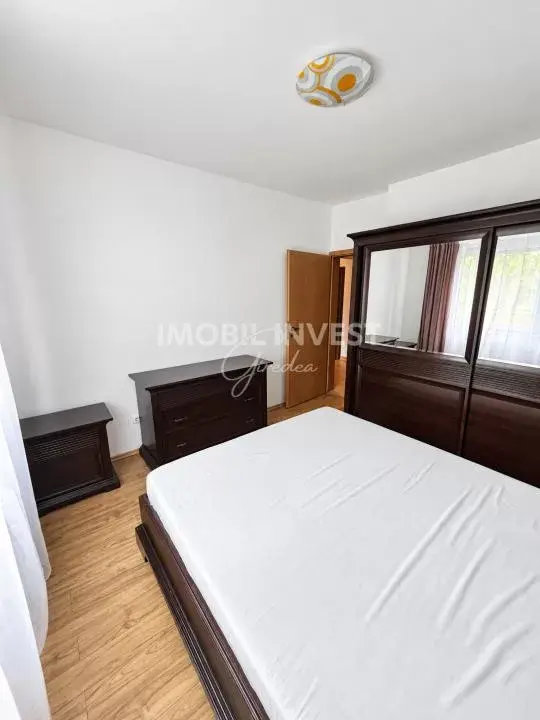 Apartament cu 2 camere, grădină cu terasă de 53 mp și parcare, Lidl-Cetate, Alba Iulia, fotografia 4
