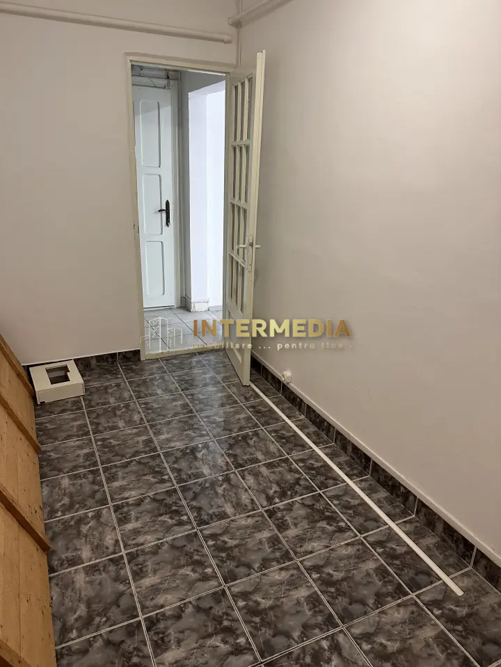 SPATIU COMERCIAL, 75 mp, Cetate Alba Iulia, PRETABIL PENTRU 2 ACTIVITATI, fotografia 14