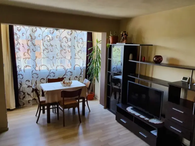 Apartament cu 3 camere de vânzare, zona Cetate - Bulevard, Alba Iulia, fotografia 1