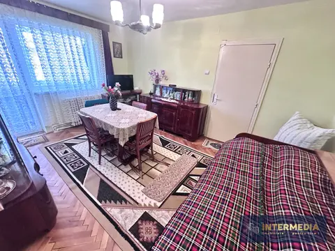 Apartament cu 2 camere de vânzare, 56 mp, Cetate, zona Bulevard