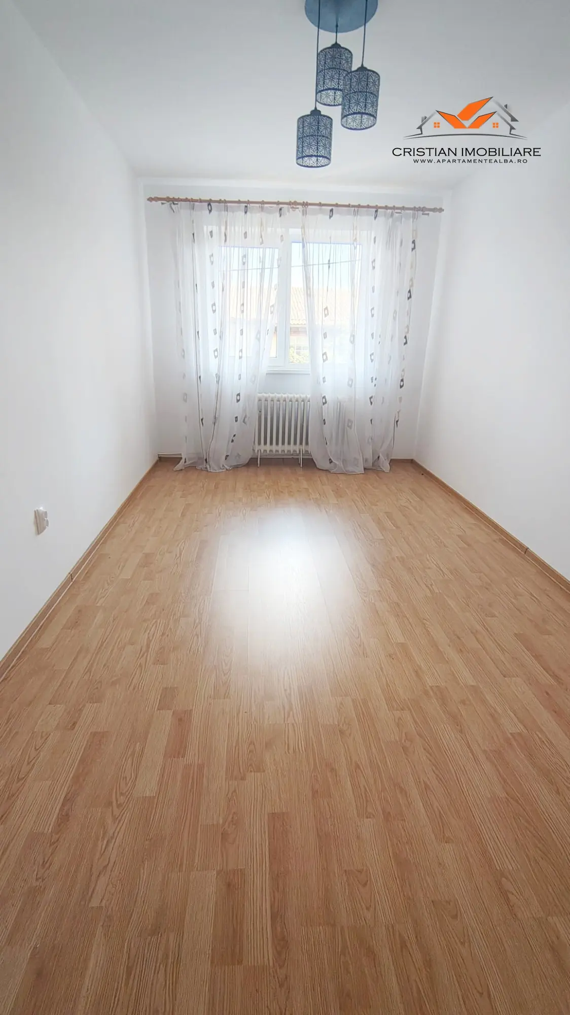 Apartament 3 camere decomandat, finisat, în Alba Iulia, zona Cetate, fotografia 3