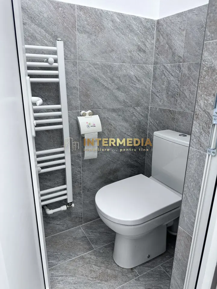 Spatiu Comercial finisat si renovat 80 mp inchiriere Alba Iulia Sub Stadion, fotografia 12