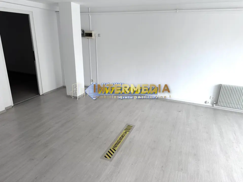 SPATIU COMERCIAL, 75 mp, Cetate Alba Iulia, PRETABIL PENTRU 2 ACTIVITATI, fotografia 4