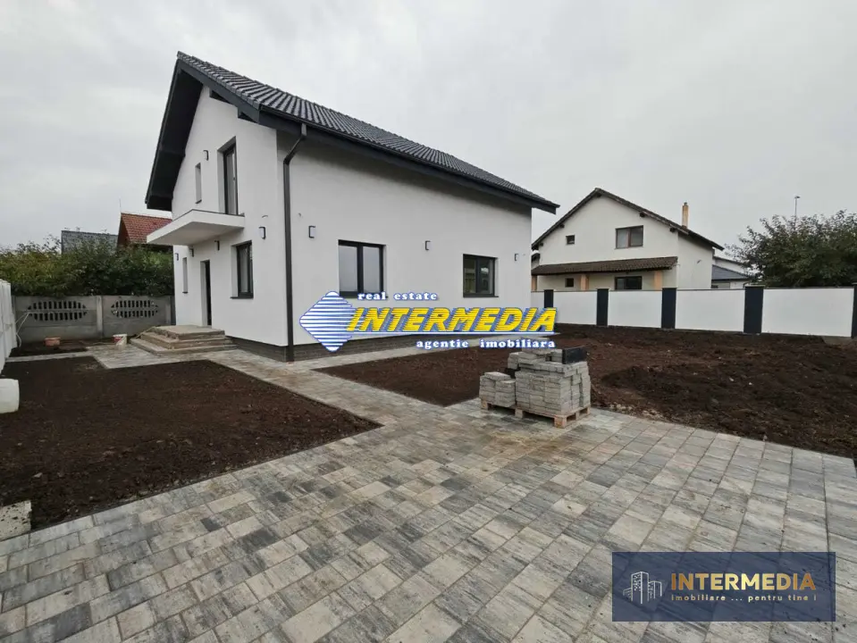 CASA NOUA, 4 CAMERE, 61 130 MP, TERASA, Teren 361 mp, DE VANZARE, fotografia 9