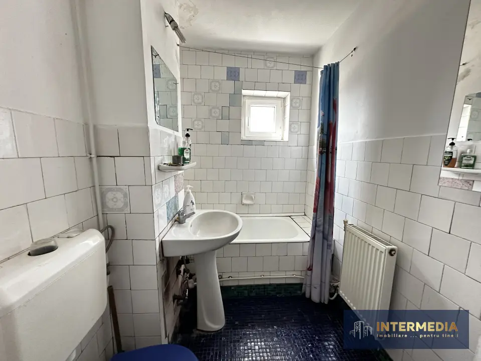Apartament 3 Camere Vanzare CETATE Flanco Etaj 1, Nefinisat, Centrala Termopane, fotografia 11
