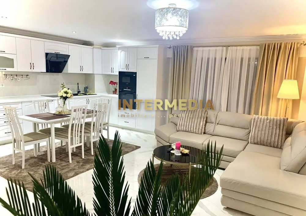 Apartament 3 camere 95 mp. RENOVAT Loc Parcare 2 Balcoane CETATE M-uri View Parc, fotografia 3