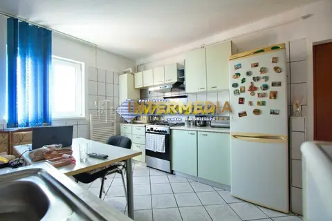 Apartament cu 2 camere de vanzare in Alba Iulia Cetate Piata mobilat si utilat