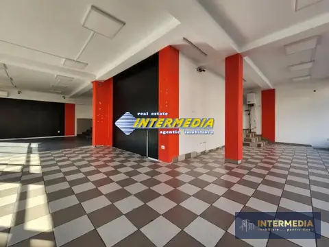 Vanzare Spatiu comercial 140 mp patrati in Cetate Bulevard cu vad foarte bun