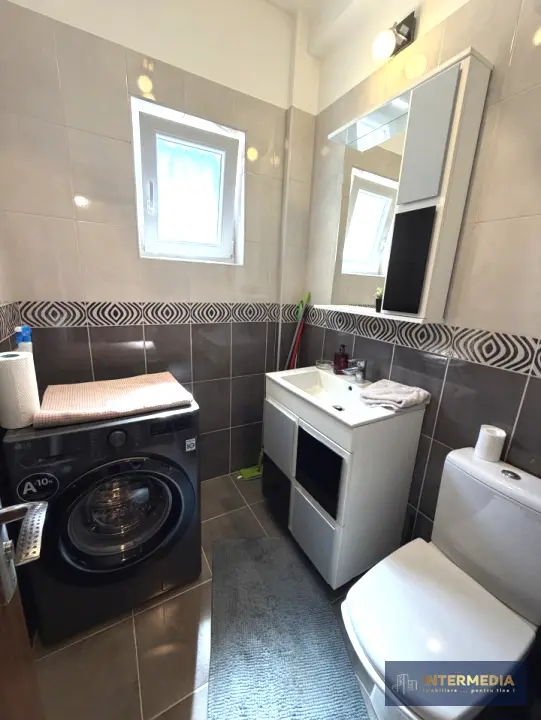 Apartament 3 camere decomandate, bloc nou, ultracentral, 2 băi, boxă, parcare, fotografia 6