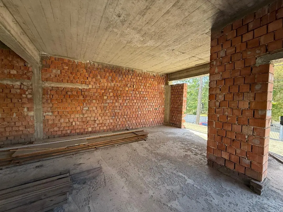 Imobil la roșu de vânzare, zona istorică Alba Iulia, fotografia 1