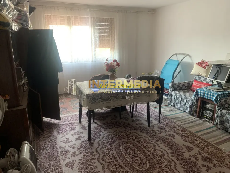 Casa de vanzare 5 camere teren aferent 1410 mp cu toate utilitatile zona Oarda, fotografia 8