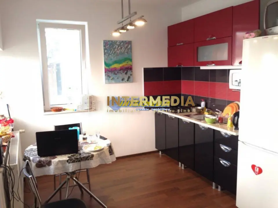 Casa vanzare Alba Iulia zona Centru ideala pentru doua familii finisata complet, fotografia 4