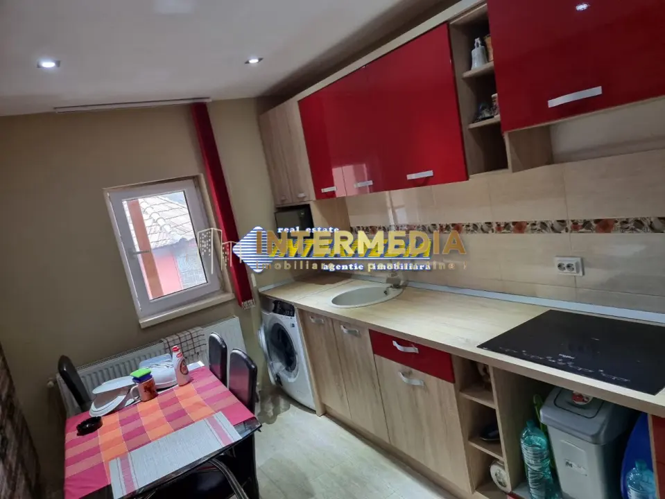 Vanzare Casa P+E 150 mp Ampoita Garaj Crama Fnisata 1800 mp Teren Utilitatii, fotografia 8
