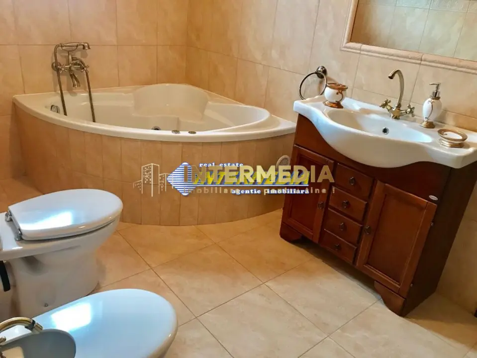 Casa de vanzare Alba Iulia CETATE cu 4 dormitoare si living finisata complet, fotografia 13