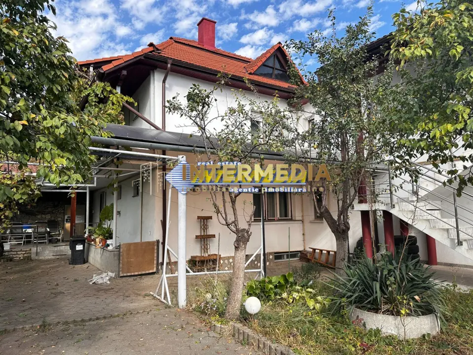 Casa 14 camere Sc=460 mp D+P+1+M cu 426 mp Teren CETATE Lidl Curte Asfalt, fotografia 7