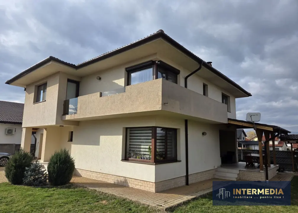 Casa 3 camere P+1 CETATE Alba Micesti Terasa 500 mp. Teren Asfalt Utilitati, fotografia 1