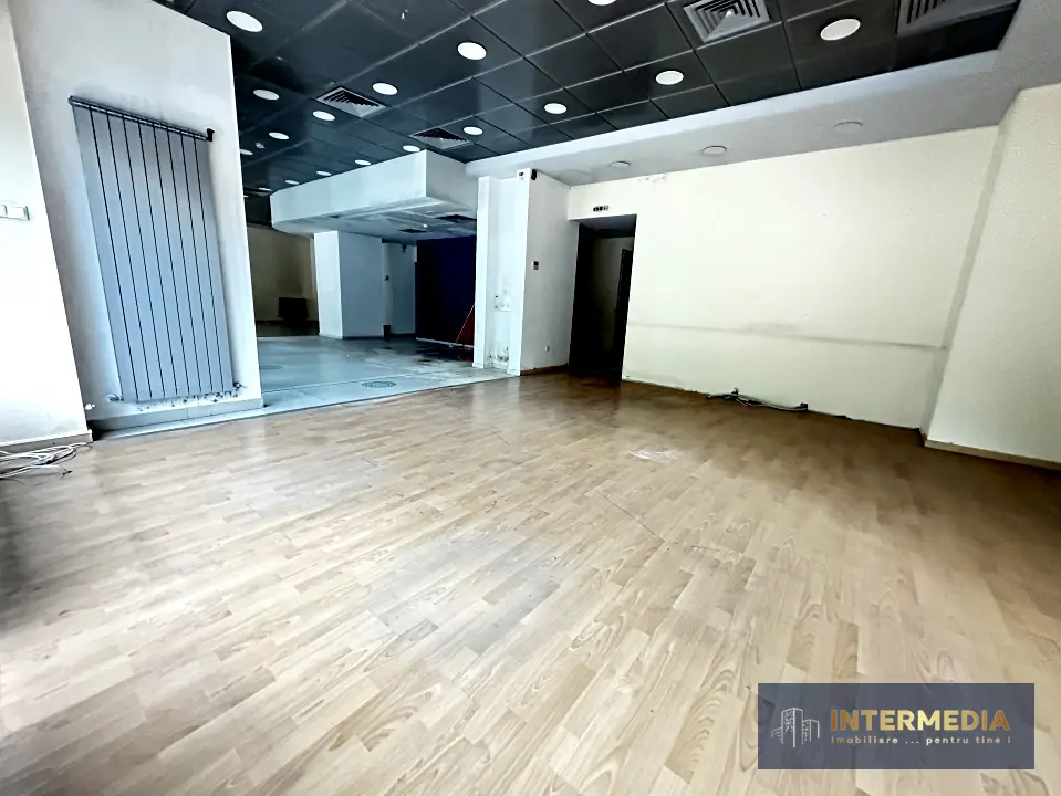 Închiriere spațiu comercial 173 mp, vitrine mari la bulevard, zona Cetate, Alba Iulia, fotografia 11