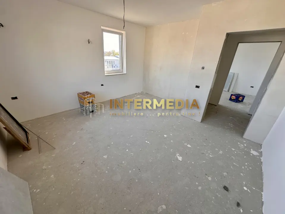 CASA NOUA, DE VANZARE, 120 MP, CETATE, FINISATA LA CHEIE, 4 CAMERE, fotografia 10