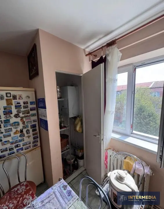 APARTAMENT 2 CAMERE, CETATE, ZONA BULEVARD, DE VANZARE, 50 MP, fotografia 3