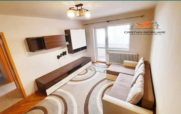 Apartament cu 3 camere decomandat, etaj 1, mobilat și utilat, în Cetate, fotografia 3