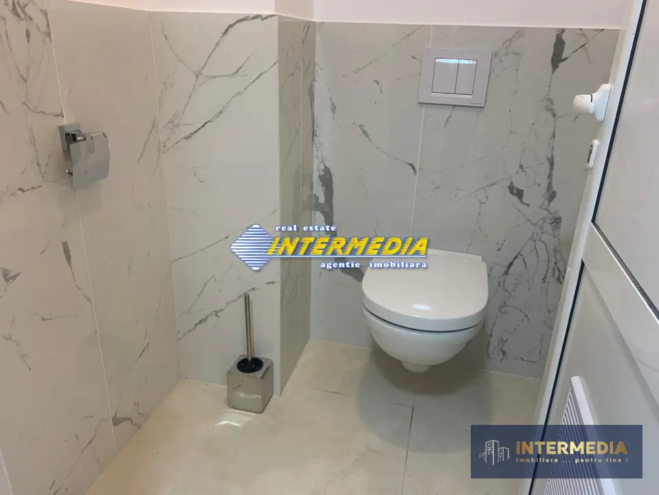 Spațiu comercial de vânzare, 235 mp utili, zona Centru, Alba Iulia, fotografia 3
