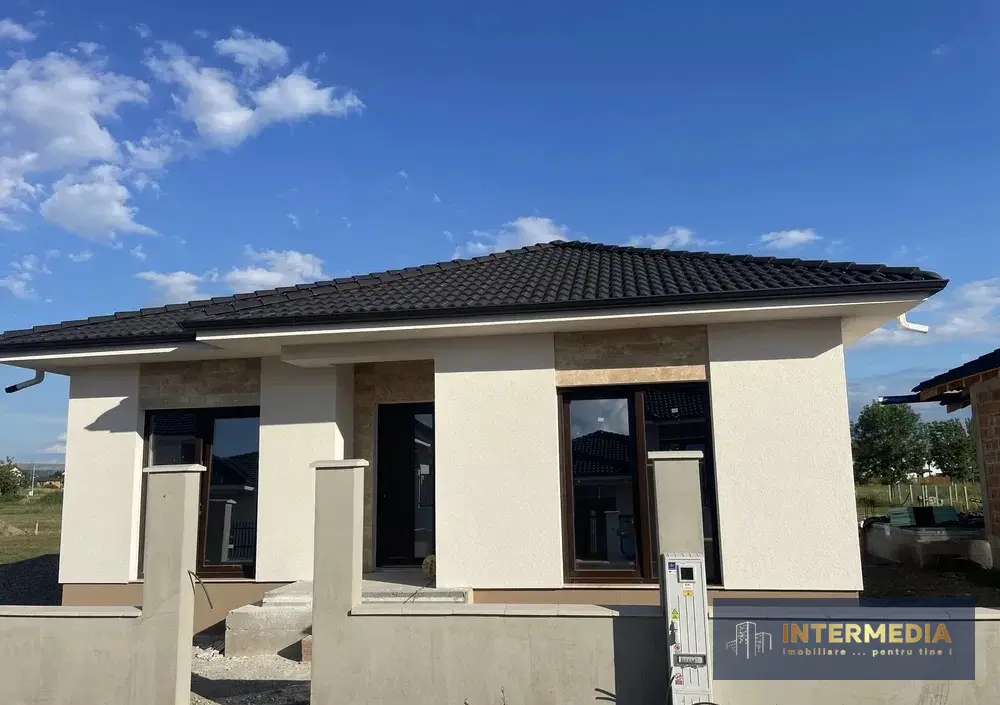 Casă nouă în Alba Iulia, 4 camere, 2 băi, terasă, teren 400 mp, fotografia 1