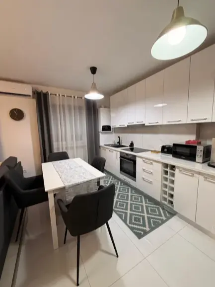 Apartament cu 2 camere de vânzare în zona Cetate, Alba Iulia, fotografia 1