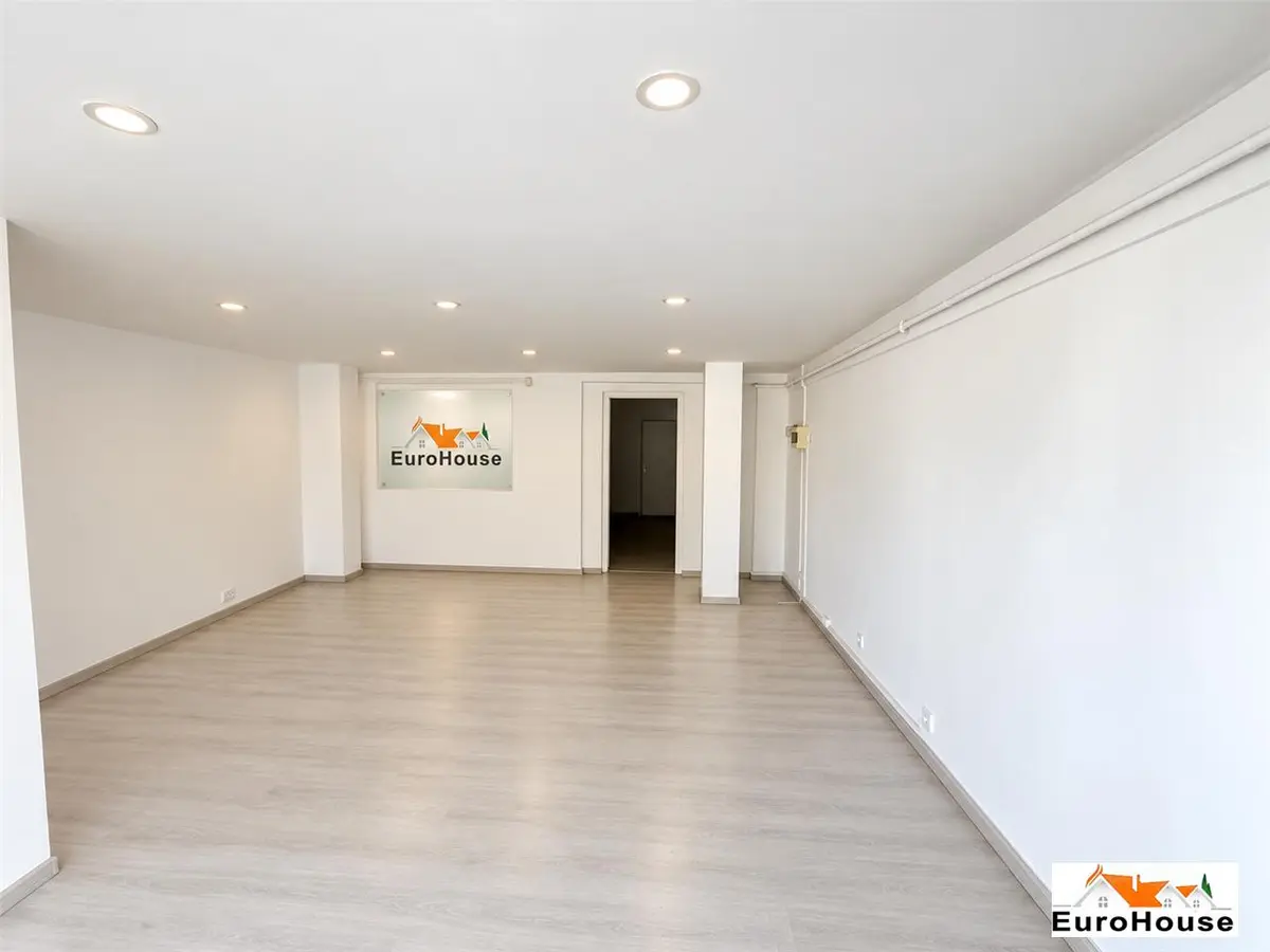 Spațiu comercial de vânzare, Alba Iulia, zona Cetate, 90 mp, demisol și parter, fotografia 1