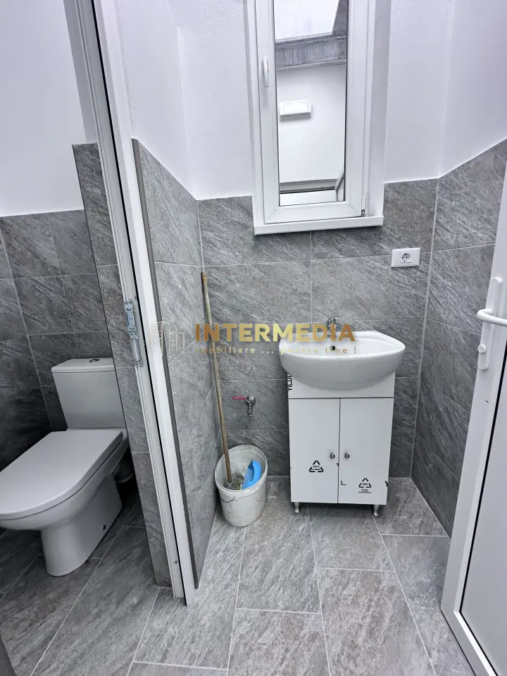 Spatiu Comercial finisat si renovat 80 mp inchiriere Alba Iulia Sub Stadion, fotografia 11