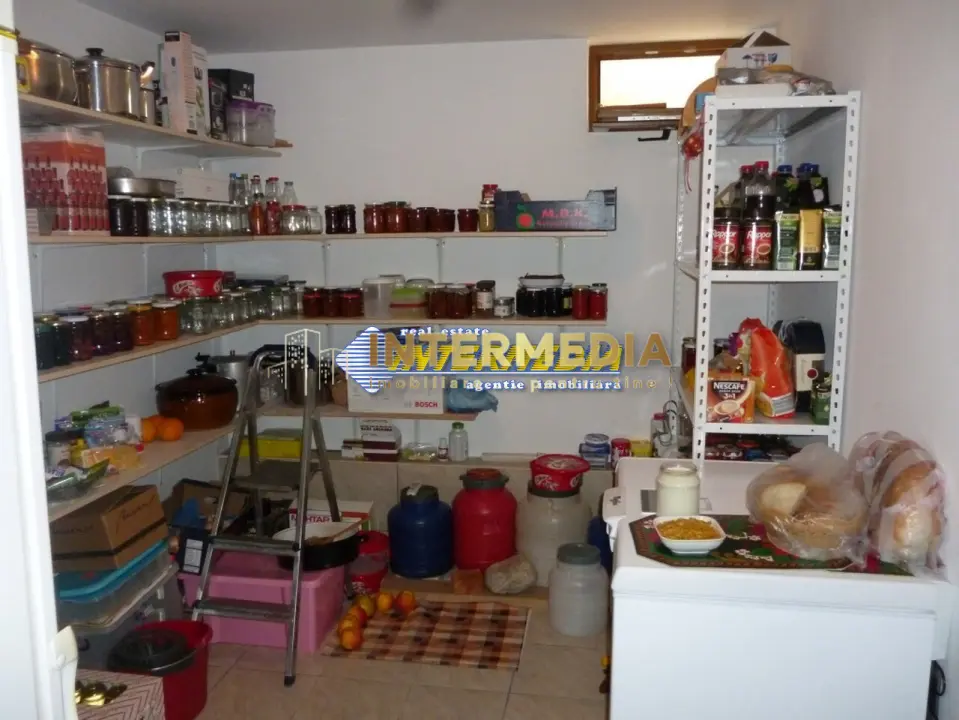 Casa de vanzare, D+ P+ M, zona buna, Cetate Alba Iulia, finisata, 560 mp, fotografia 5