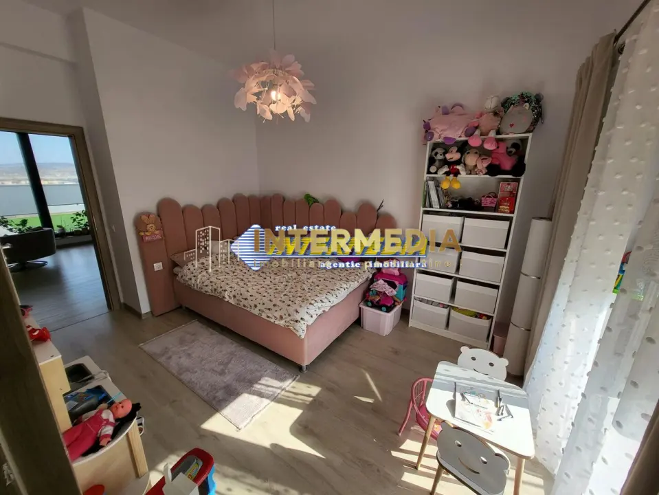Penthouse de vanzare BLOC NOU cartier rezidential zona Cetate, fotografia 1