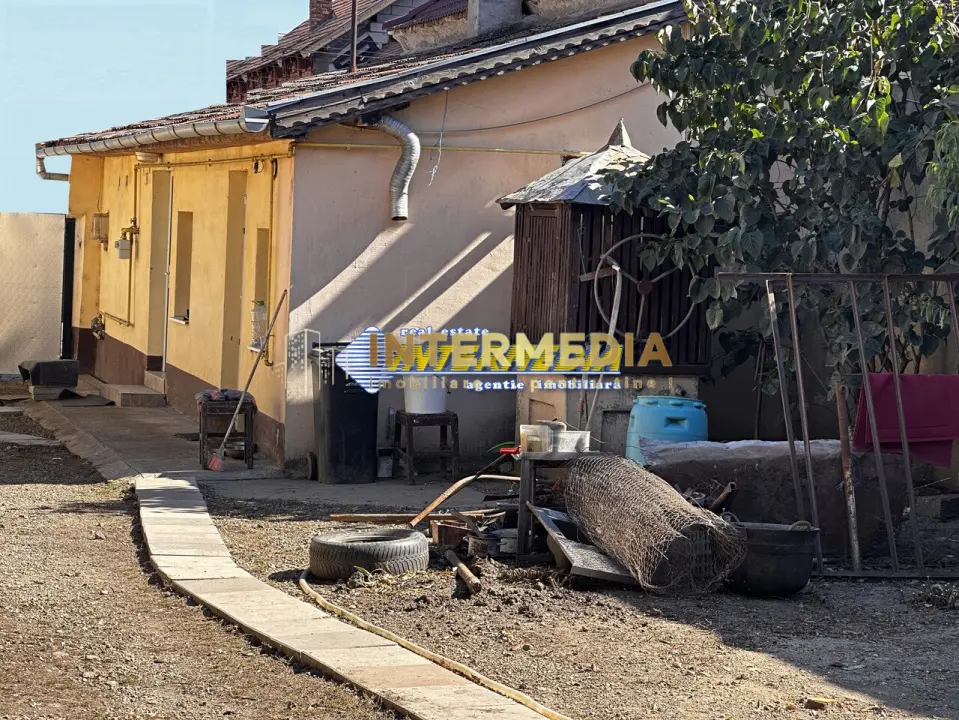 Casa veche cu Anexe, Teren 1313 mp, Lancram, Ideala pentru investitie, fotografia 1