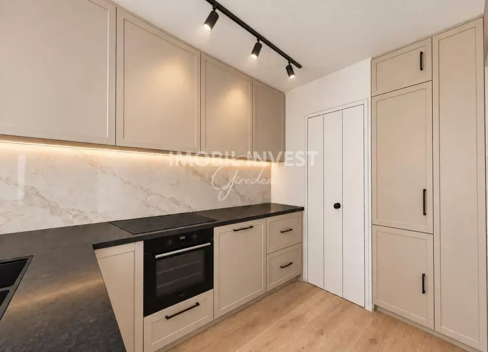 Apartament 3 camere, 76,65 mp + balcon, bloc nou, Cetate-Piață, fotografia 4