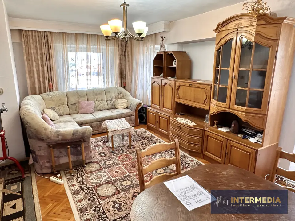 Apartament cu 3 camere decomandat, 80 mp utili, zona Centru, Alba Iulia, 2 balcoane, fotografia 11
