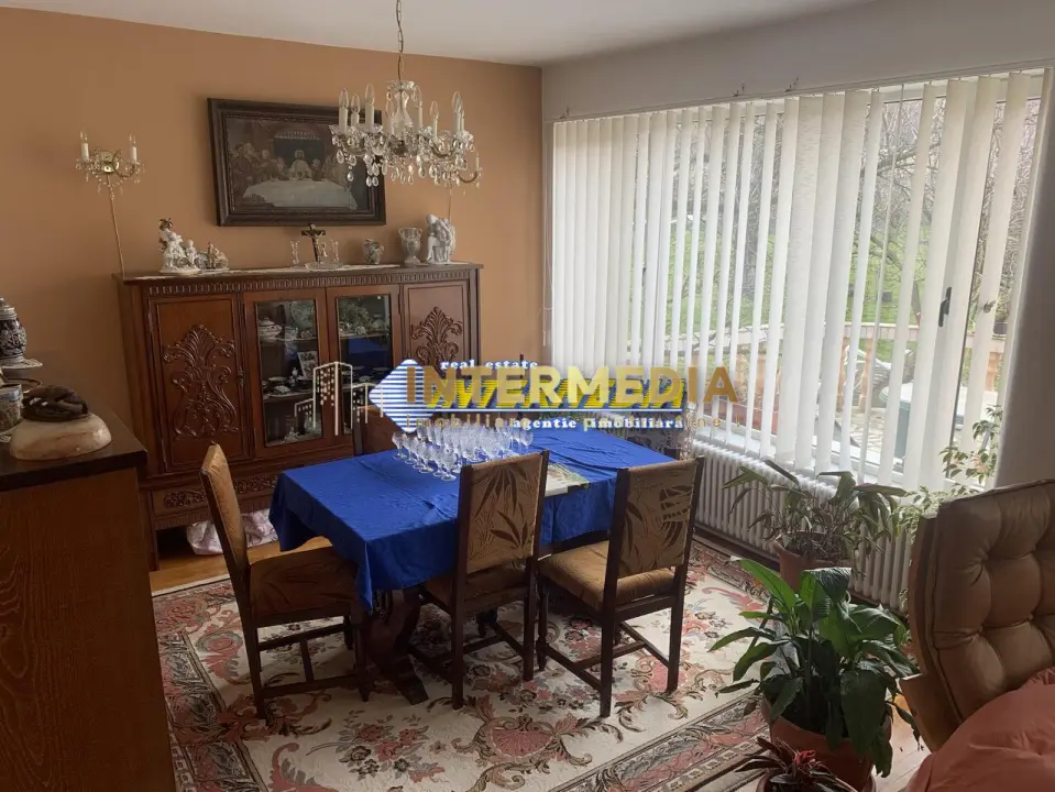 Vanzare Casa S+P+E in Alba Iulia Zona Cetate Skit finisata mobilata teren 800 mp, fotografia 4