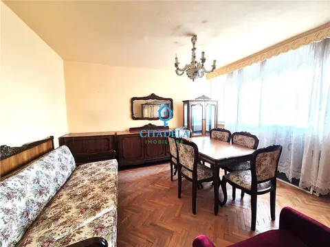 Garsonieră decomandată în zona M-uri, Cetate, Alba Iulia, etaj 5