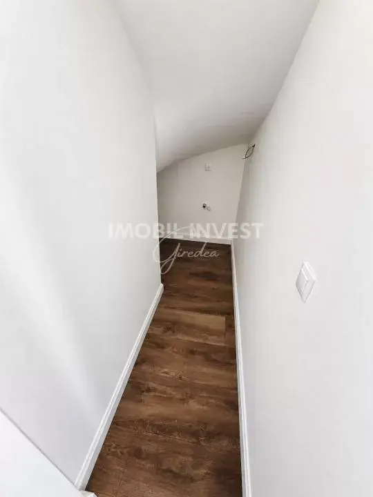 Apartament ultracentral, etaj 1, cu parcare și garaj, bloc nou, fotografia 6