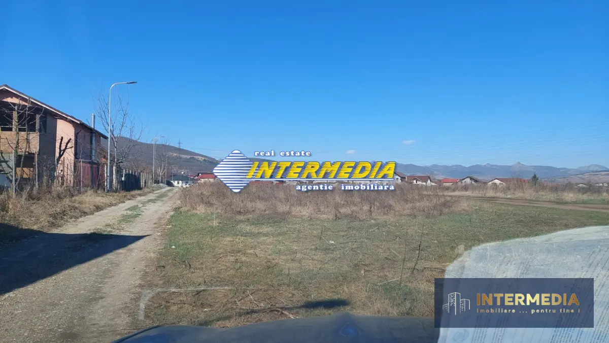 Teren Intravilan in Cetate pozitie deosebita, fotografia 1