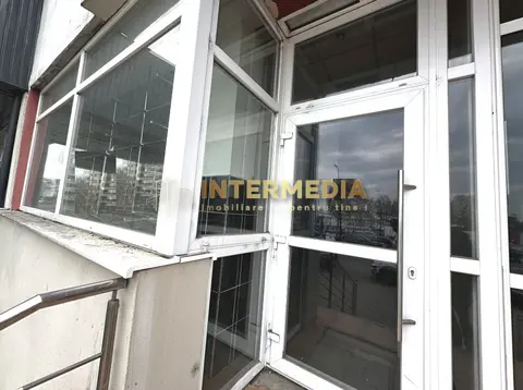 Spatiu Comercial 110 mp Vitrina la Bulevard CETATE Stadion 2 Accese fata spate