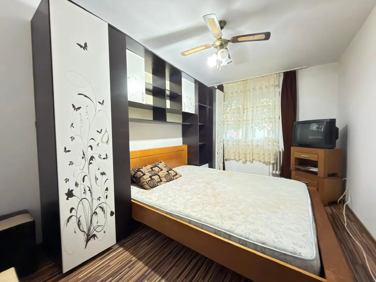 Apartament cu 2 camere de închiriat, 38 mp, mobilat, Cetate, fotografia 1