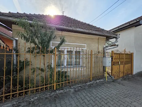 Casa 4 Camere, 756mp Teren, Zona Barabant