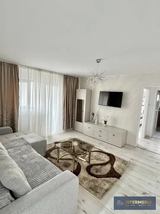 Apartament 3 camere, Ultrafinisat, 1 Baie, 1 Balcon, 65 mp, CETATE PIATA, fotografia 1
