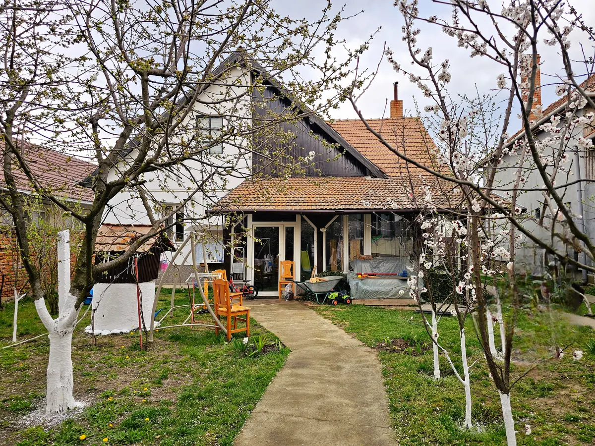 Casă 4 camere, 1650 mp teren, Lancrăm, fotografia 5