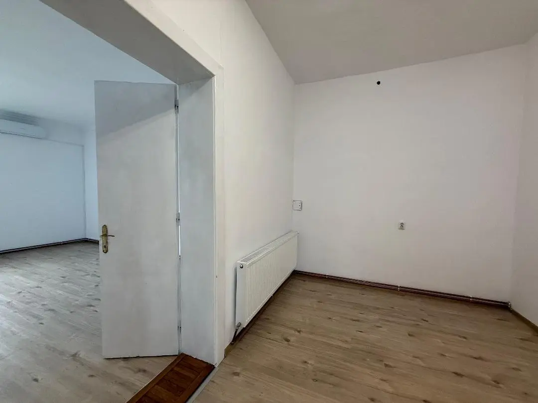Casă individuală de vânzare în zona Cetate, aproape de Cetatea Alba Carolina, fotografia 12