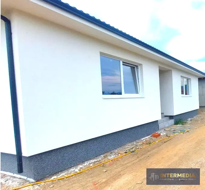 Casa Noua pe un nivel in zona Arex cu toate utilitatile, fotografia 1