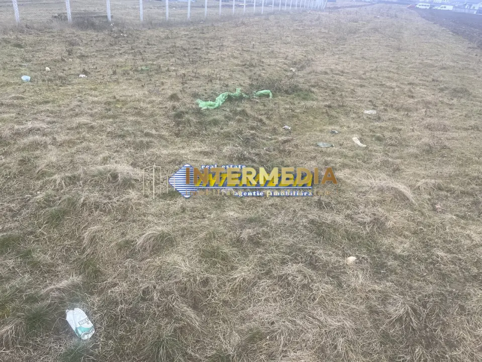 Okazie! 1400 mp. Teren intravilan Alba Iulia Zona Ampoi 3 utilizare Gradina, fotografia 3