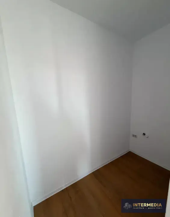 Apartament cu 2 camere, bloc nou, parcare, 48 mp utili, balcon 9 mp, fotografia 4
