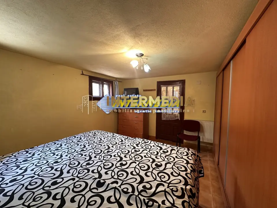 Vanzare Casa D+P+2E+Pod cu 10 camere, garaj si curte în zona Cetate, Alba Iulia, fotografia 6
