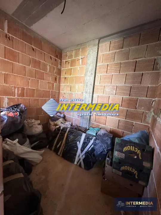 CASA LA ROSU i ALBA IULIA, 260 MP UTILI, TEREN 900 MP, TOATE UTILITATILE, fotografia 15